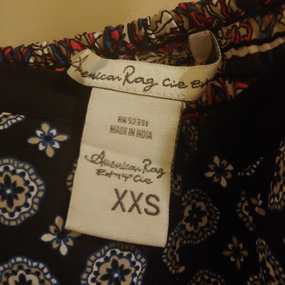 Dress - Picture 4 of 4